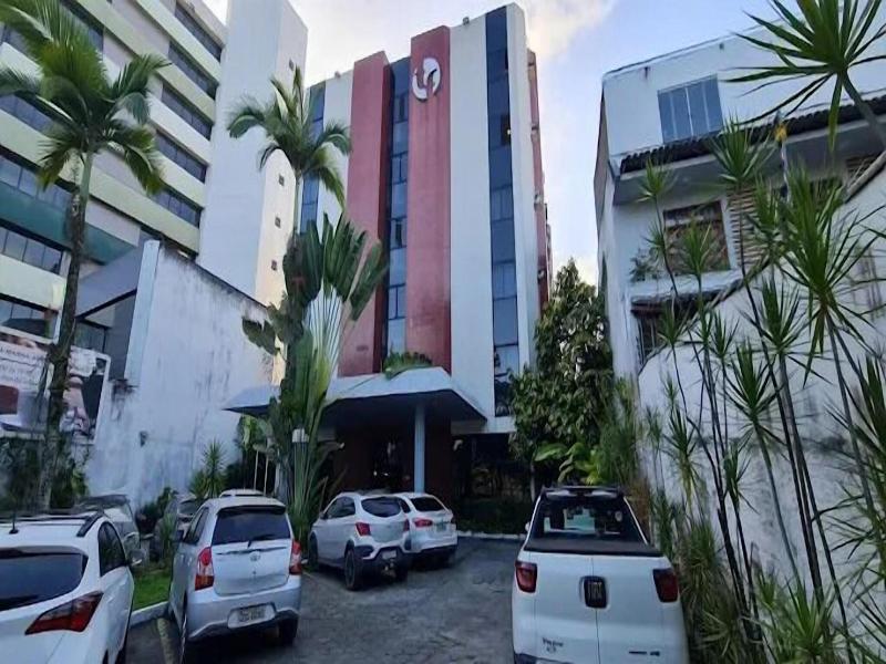 Tarik Fontes Plaza Hotel