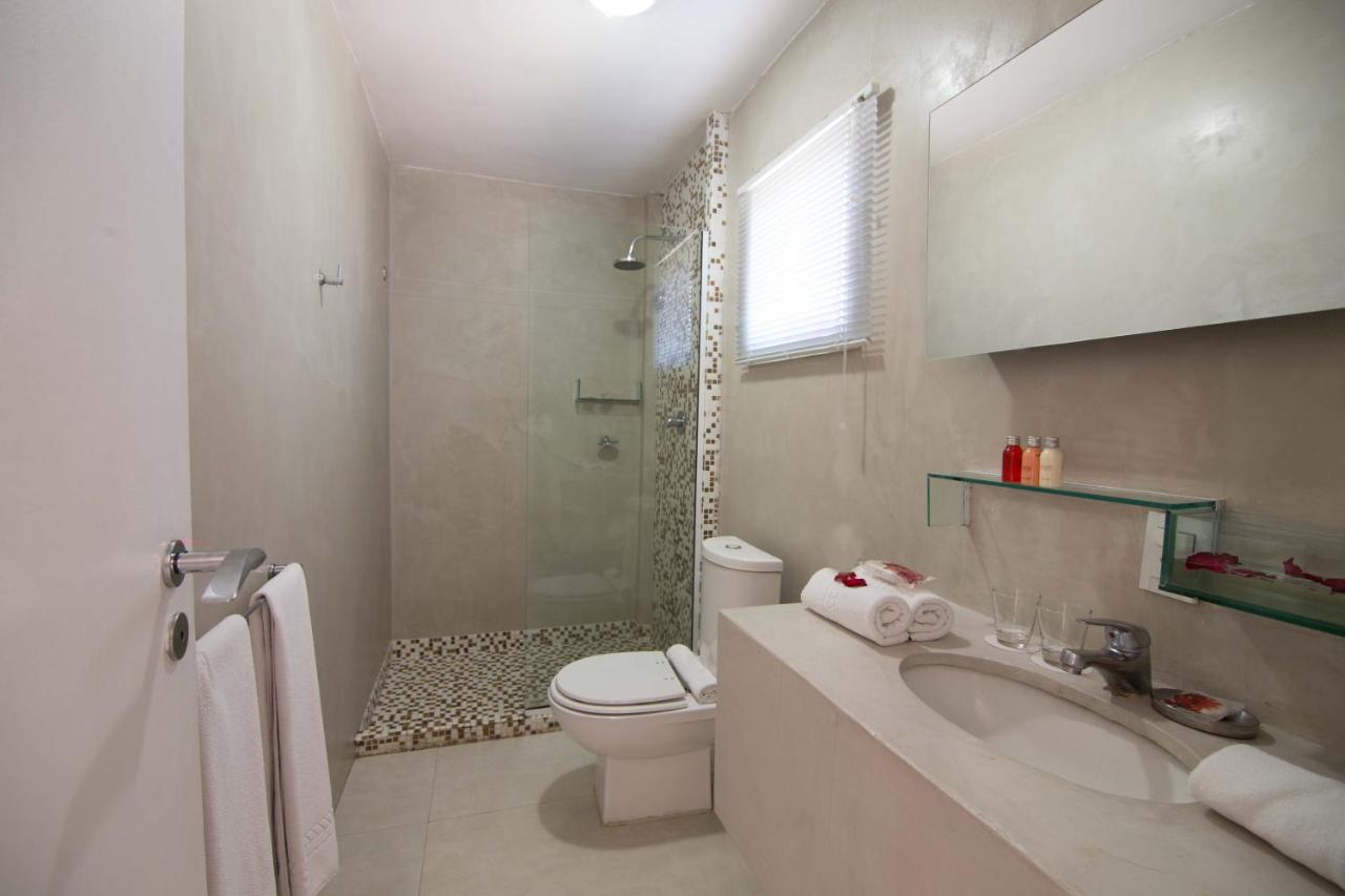 Rochester Serena Buzios (25)