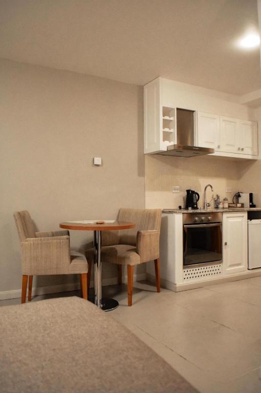 Las Bayas Home Suites (7)