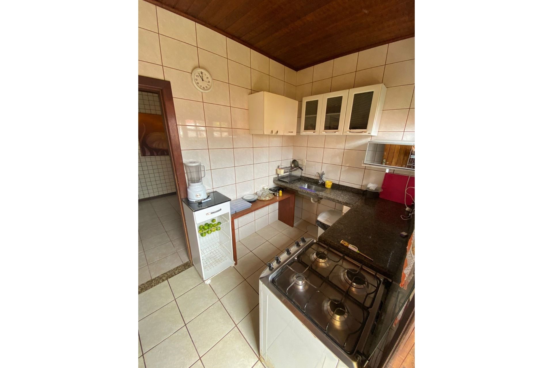 QUARTO PARA DUAS PESSOAS NO CENTRO DA VILA (10)