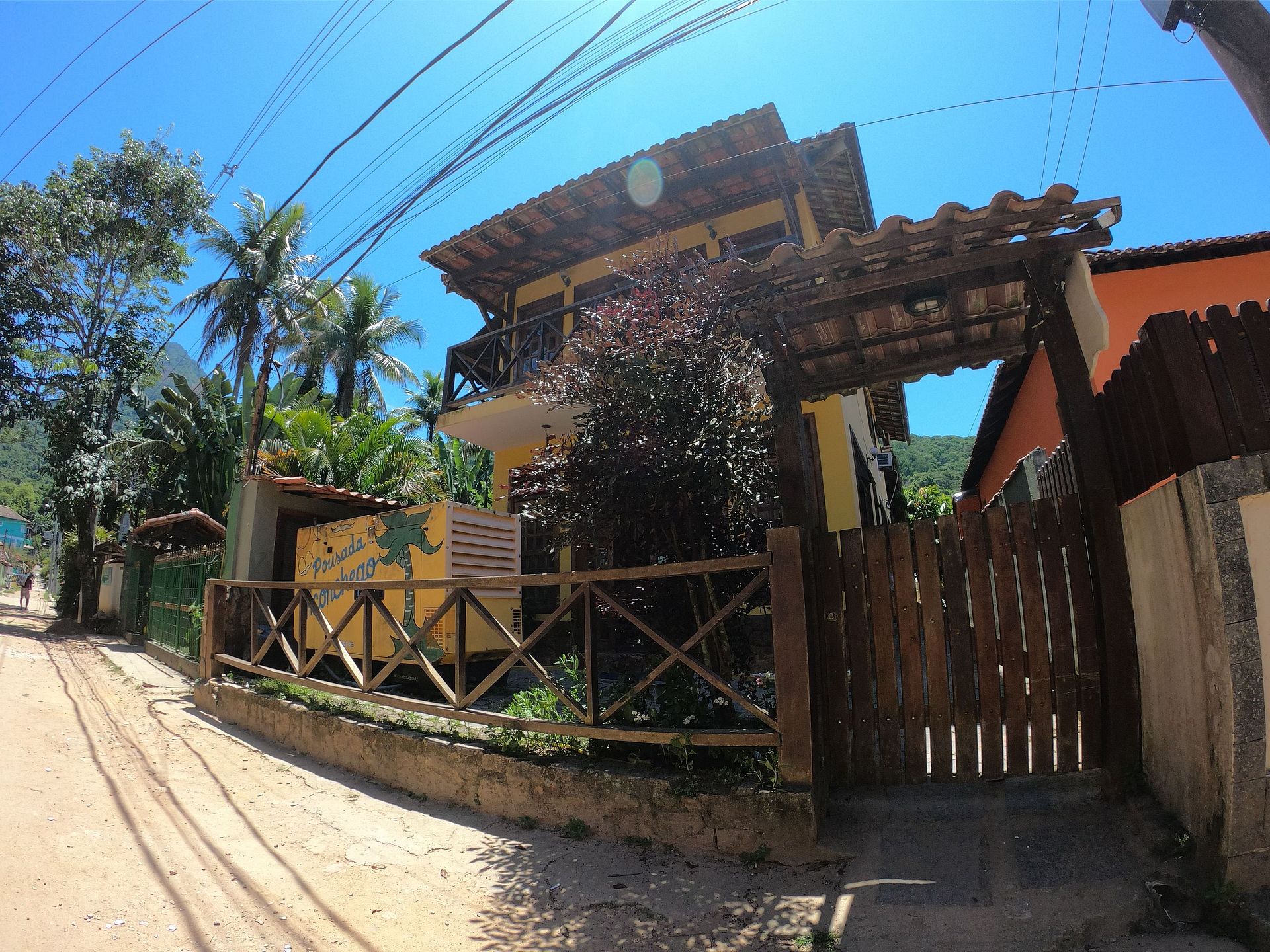 QUARTO PARA DUAS PESSOAS NO CENTRO DA VILA (11)