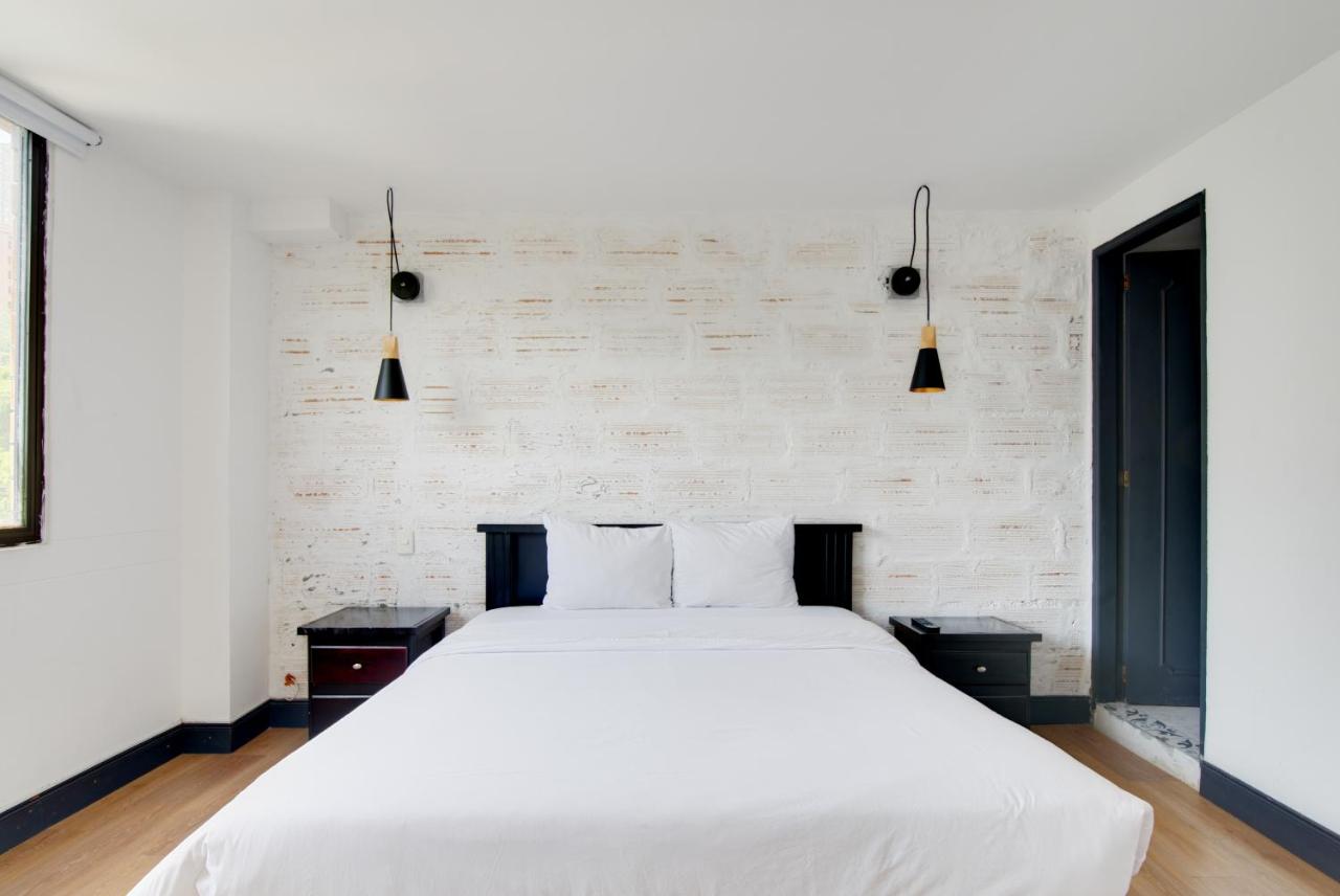 Selina Medellin (14)