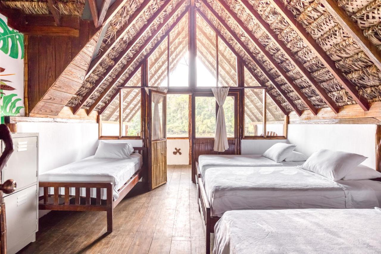 Selina Amazon Tena (13)