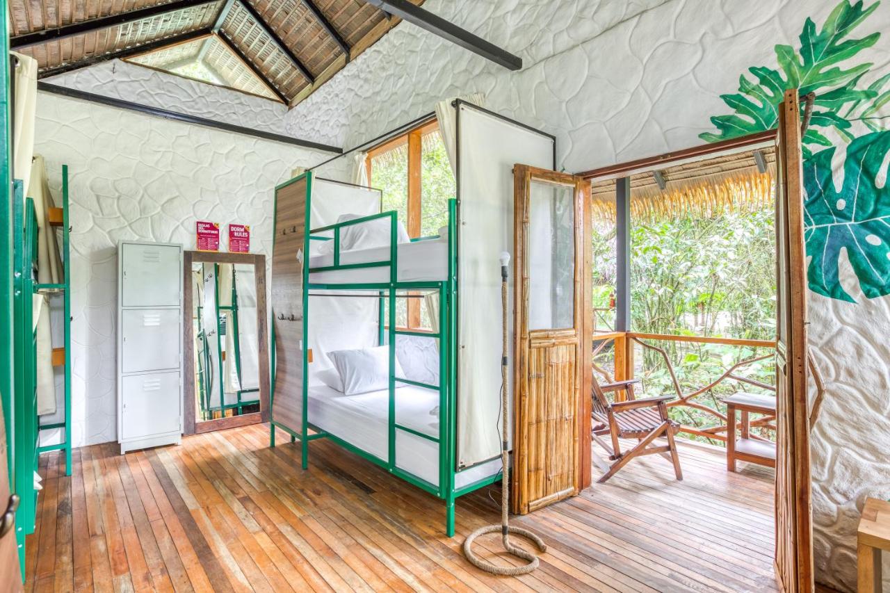 Selina Amazon Tena (15)