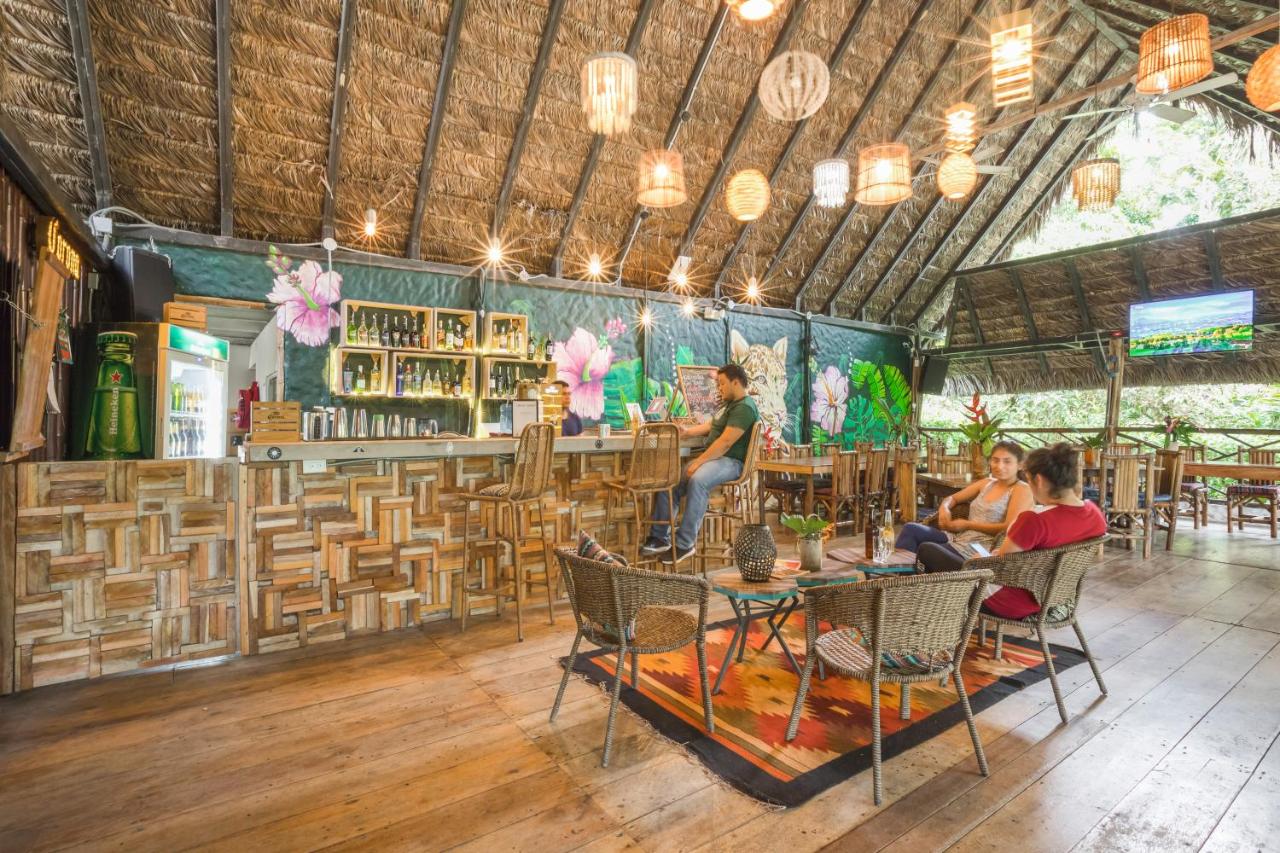 Selina Amazon Tena (18)