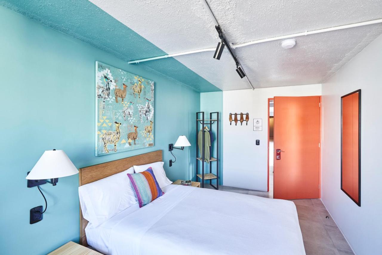 Selina Miraflores Lima (11)