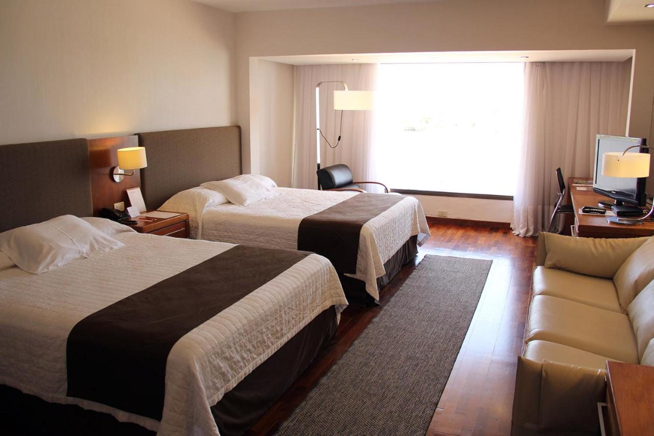 Resort Yacht Y Golf Club Paraguayo (14)