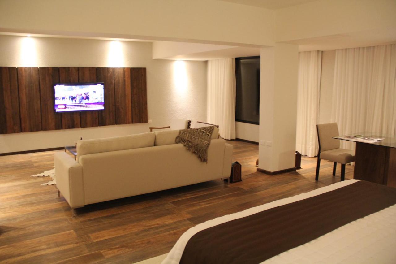 Resort Yacht Y Golf Club Paraguayo (25)