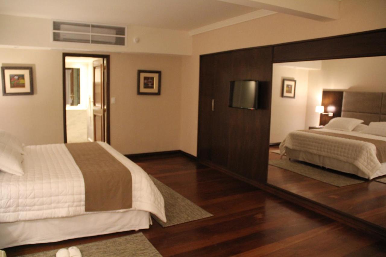 Resort Yacht Y Golf Club Paraguayo (27)