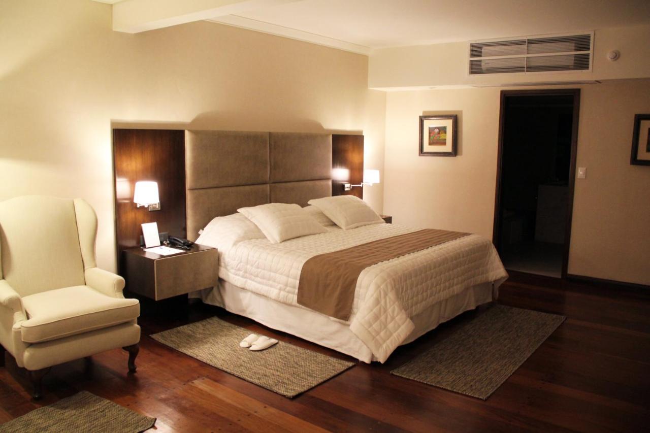 Resort Yacht Y Golf Club Paraguayo (28)