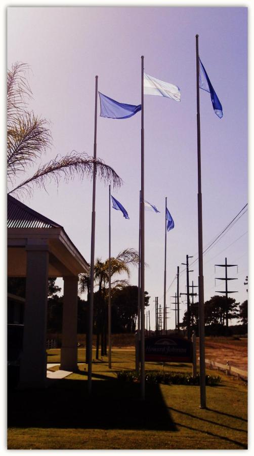 Howard Johnson Hotel & Convention Center Madariaga - Carilo (16)