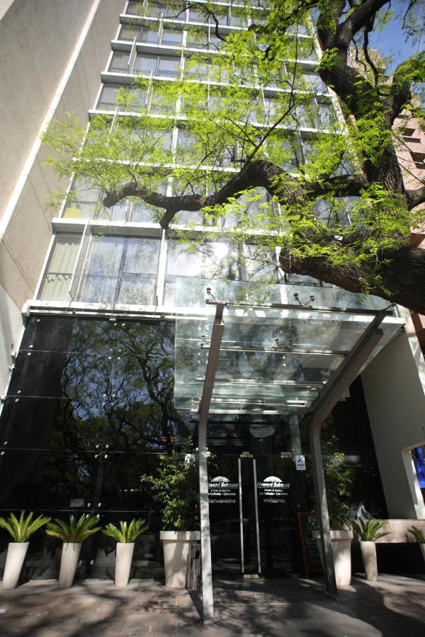 Howard Johnson La Cañada Hotel & Suites (2)