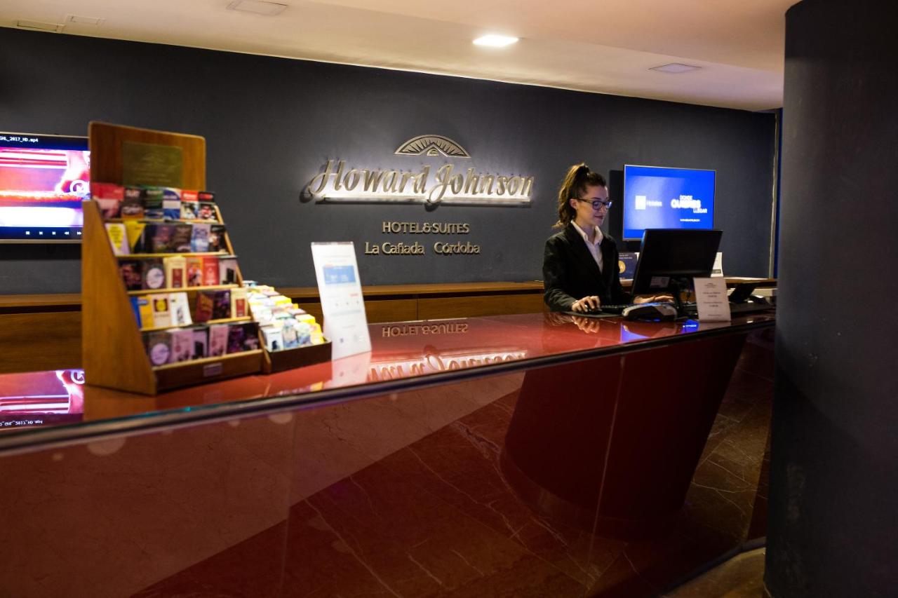 Howard Johnson La Cañada Hotel & Suites (6)