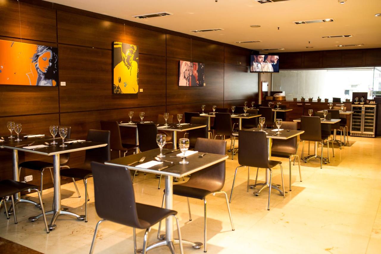 Howard Johnson La Cañada Hotel & Suites (14)