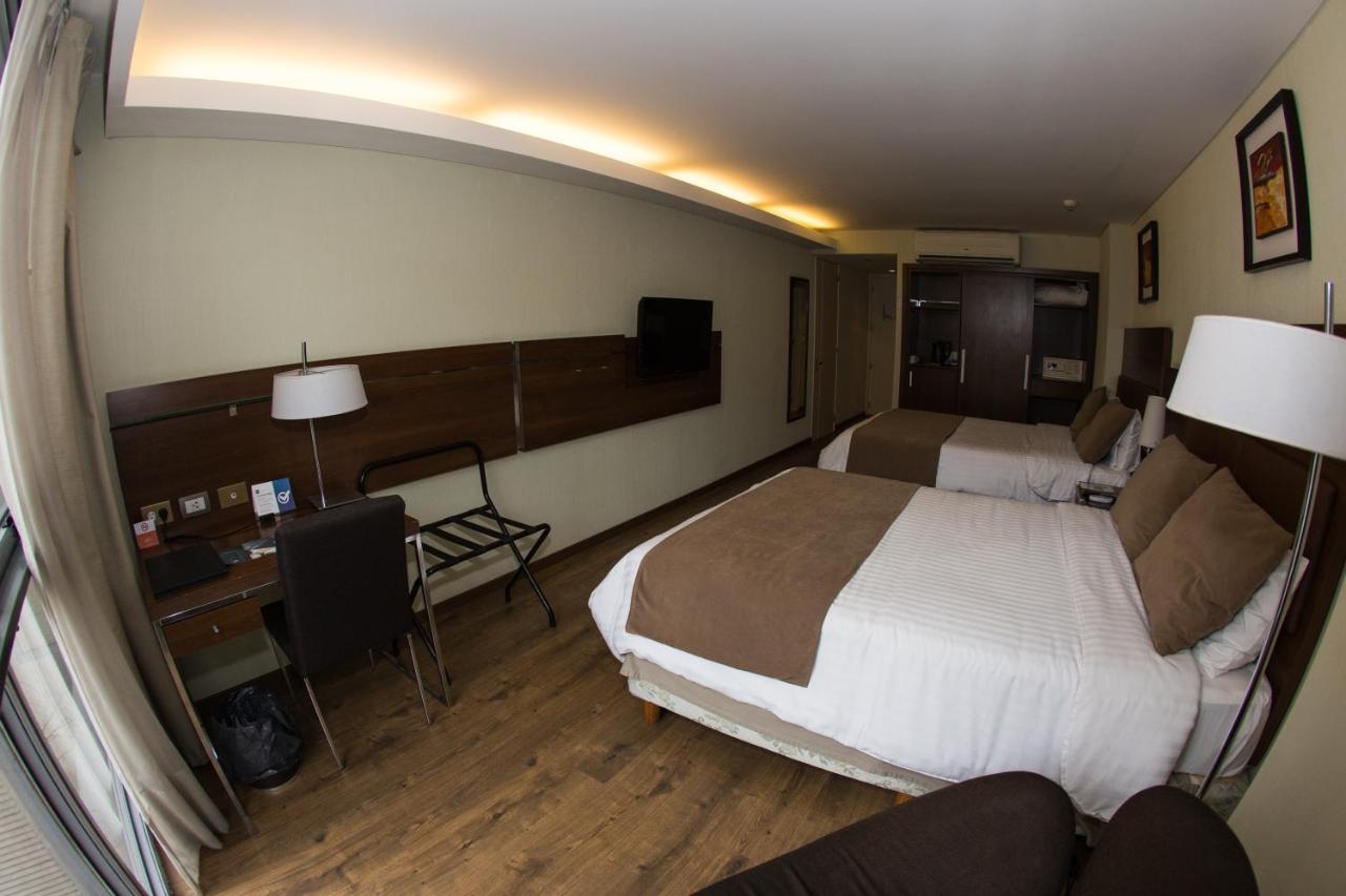 Howard Johnson La Cañada Hotel & Suites (28)