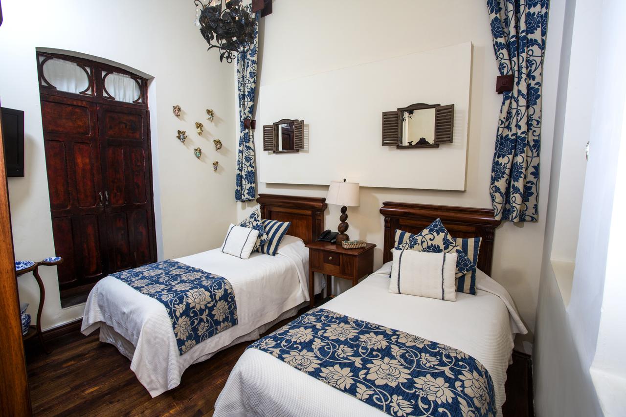 Roka Plaza Hotel Boutique (8)