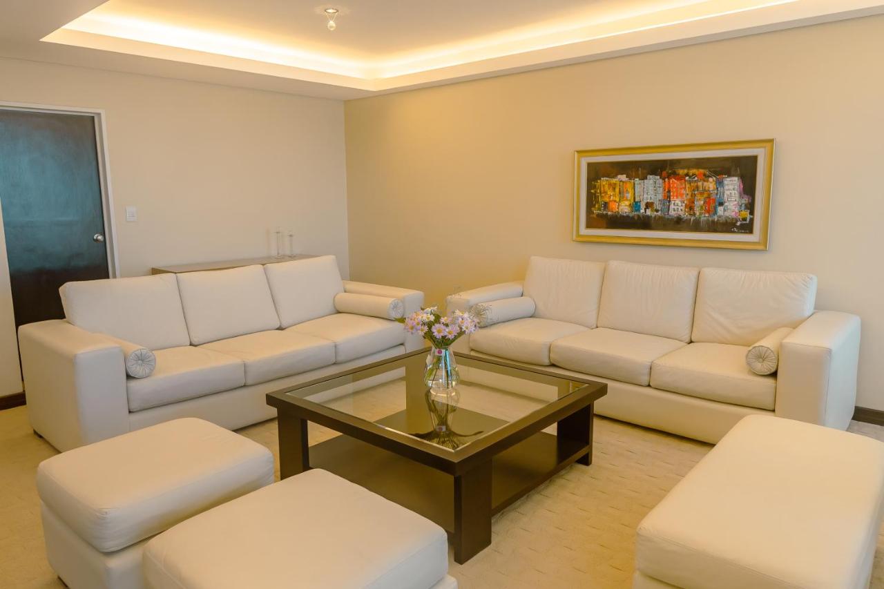 Rayentray Grand Hotel