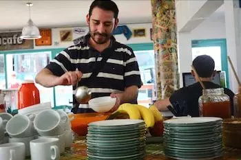 El Viajero Brava Beach Hostel & Suites