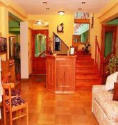 Hostería Les Eclaireurs (2)